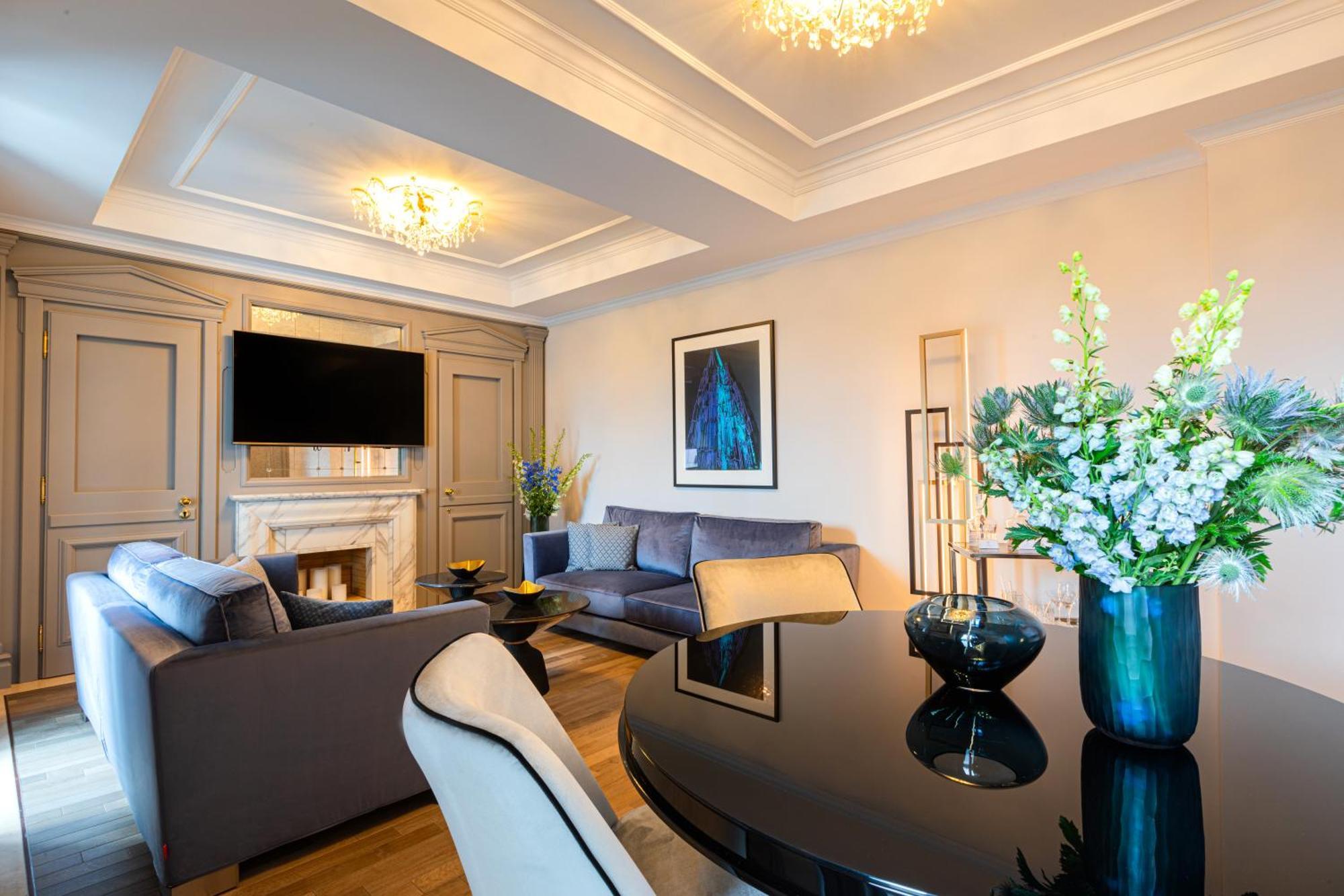 Hotel Excelsior Ernst Am Dom 5*